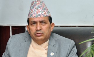 जनताकै माग बमोजिम कोरोना संक्रमितको उपचार खर्च लिने निर्णय भएको होः स्वास्थ्यमन्त्री ढकाल