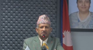 अनसनरत डा केसीलाई अनसन फिर्ता लिन सरकारको आग्रह