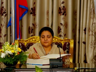 स्वास्थ्यसम्बन्धी सबै नियमको पालना गरेर दसैं मनाउन राष्ट्रपतिको आग्रह