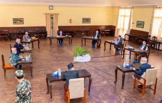 नेकपाको सचिवालय बैठक आज बस्दै, दुवै पक्ष एक अर्कालाई गलाउने दाउमा