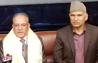 खुमलटार गएर पौडेलले भेटे प्रचण्ड, यस्तो छ भेट्नुको कारण