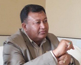 पानी बाराबार गर्नेहरु आज कुम जोडेर हिड्दै नैतिकताको कुरा गर्न सुहाउँदैन: पूर्व अध्यक्ष ढकाल