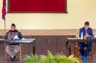 नेकपा सचिवालय बैठक सुरु, प्रचण्डलाई लिखित जवाफ दिँदै ओली