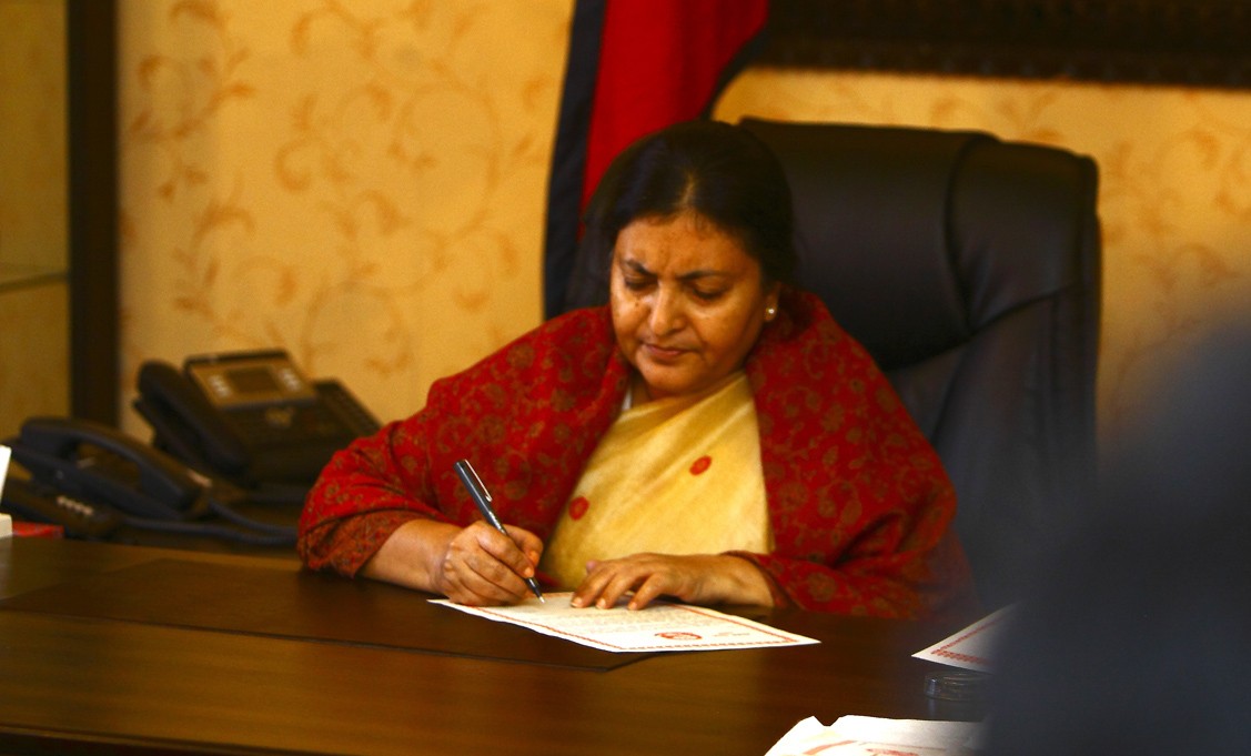 राष्ट्रपतिद्वारा तीनवटा अध्यादेश जारी, केहीबेरपछि बजेट प्रस्तुत हुँदै (विज्ञप्तिसहित)