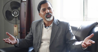 अर्थमन्त्री जनार्दन शर्मालाई संसदमा बोल्न नदिइने