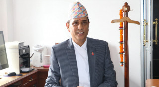 अर्थमन्त्रीमाथि छानबिनको दबाब बढाउन अर्थसचिव मरासिनी अनिश्चितकालीन बिदामा