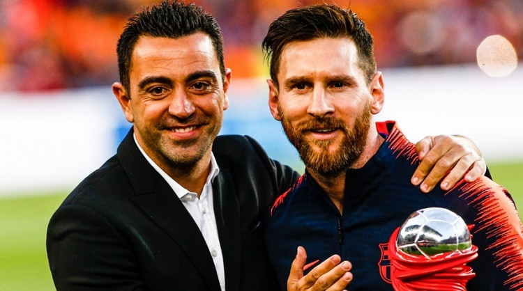 Xavi requests the signing of Messi