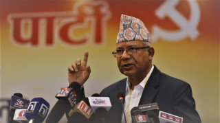 आफ्नो पार्टी सानो छ भनेर कुप्रचार नगर्न माधव नेपालको चेतावनी