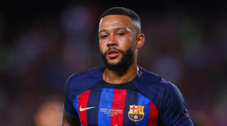 Memphis Depay close to finalizing Barcelona exit