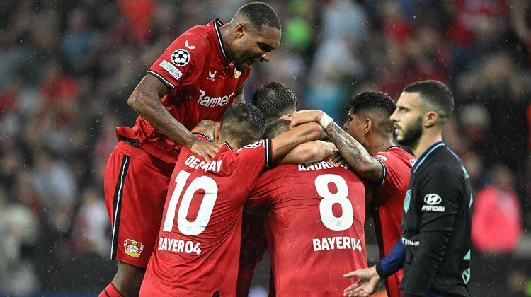 Leverkusen beat Atletico Madrid 2-0