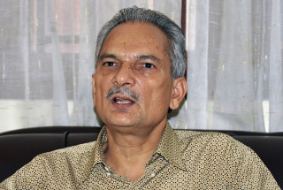 बाबुराम भट्टराई तर्क - कांग्रेस र कम्युनिस्ट एक रुखका दुई हाँगा हुन