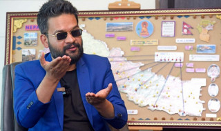 बालेनको आग्रह स्वीकार्दै हल सञ्चालकहरुले हिन्दी फिल्म नचलाउने