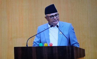 कोशीका मुख्यमन्त्री कार्कीद्वारा प्रदेश सभामा बजेट अध्यादेश पेश
