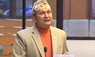 सरकार गठनका बेला गरिएका कुनै पनि प्रतिवद्धता प्रचण्डले पूरा गरेनन्ः रमेशजंग रायमाझी