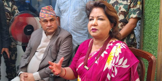 सरकार परिवर्तनको चर्चा हल्ला मात्रै हो - परराष्ट्र मन्त्री देउवा